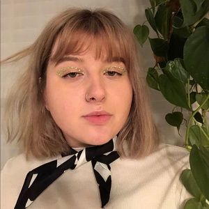 Meet your Posher, Evelyn